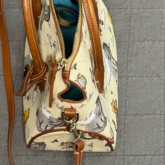 Dooney and Bourke Winnie the Pooh purse - Picture 5 of 10